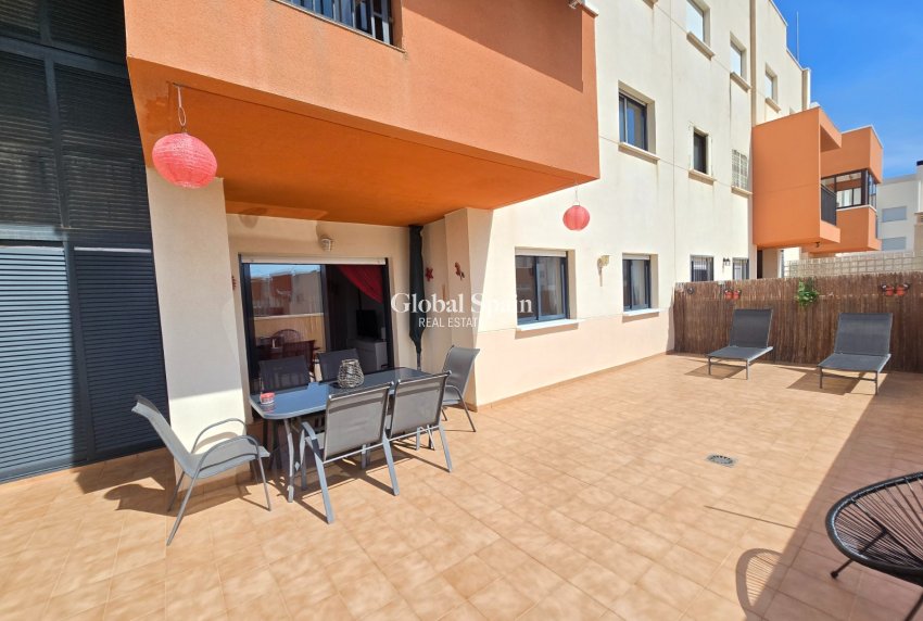 Wiederverkauf - WOHNUNG -
ORIHUELA COSTA - Costa Blanca