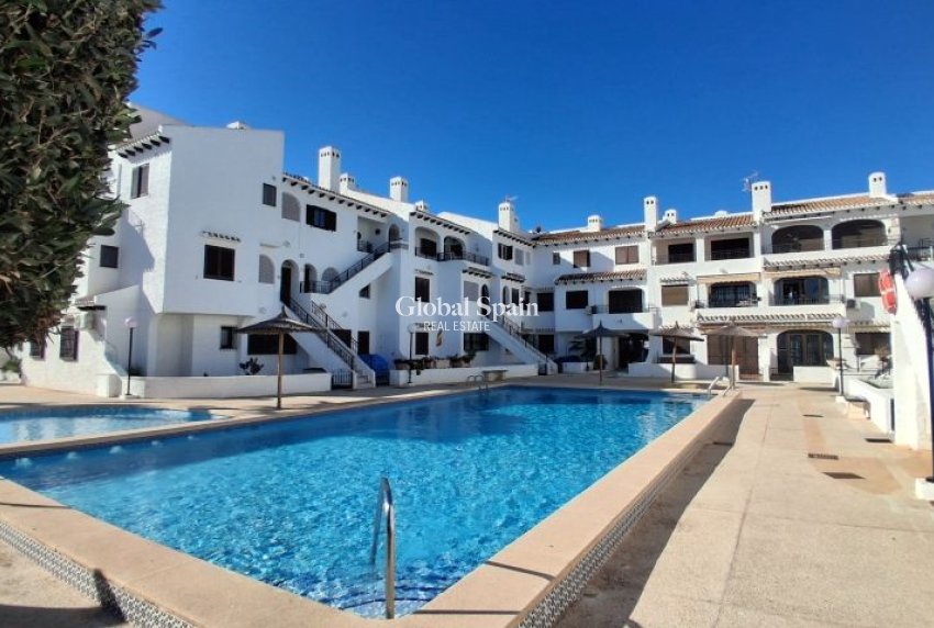 Wiederverkauf - WOHNUNG -
ORIHUELA COSTA - Costa Blanca
