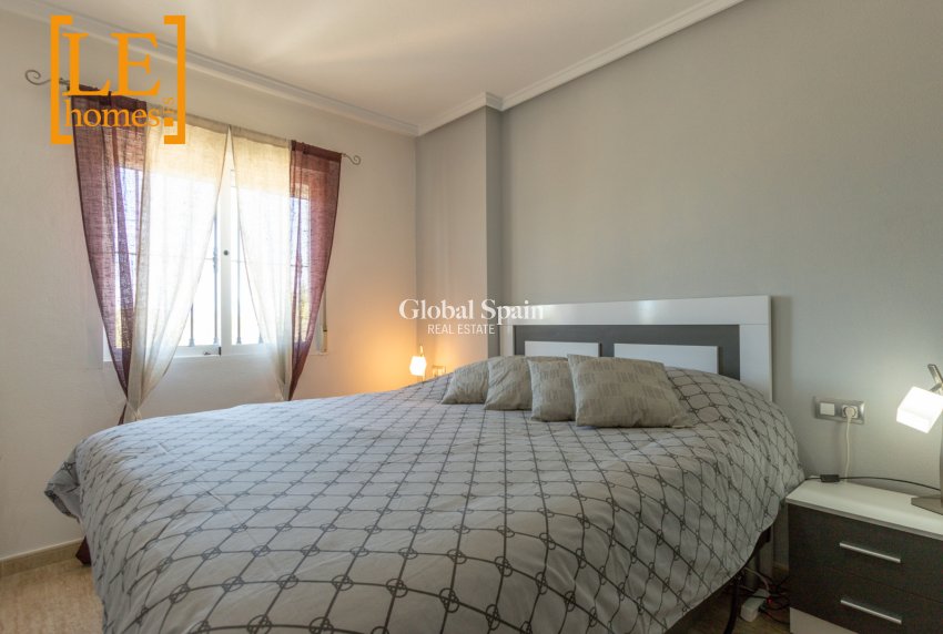 Wiederverkauf - WOHNUNG -
ORIHUELA COSTA - Costa Blanca
