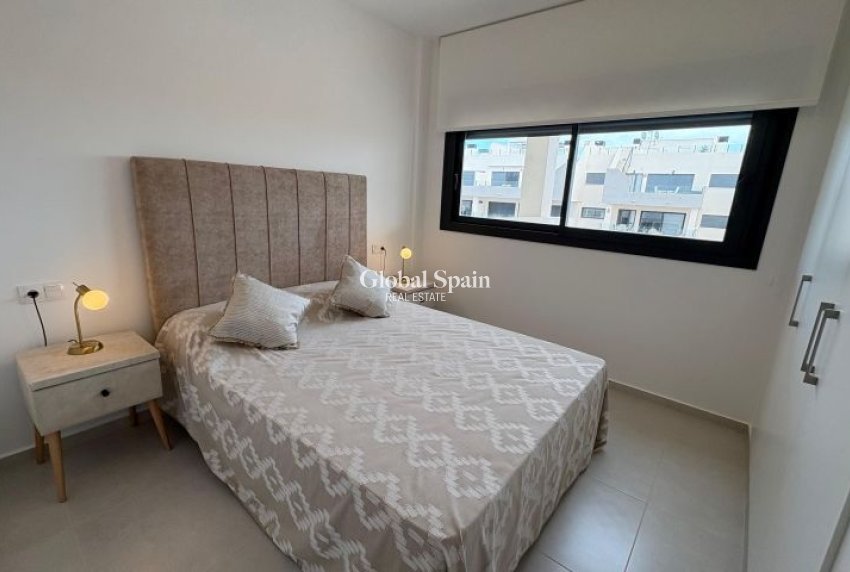 Wiederverkauf - WOHNUNG -
ORIHUELA COSTA - Costa Blanca
