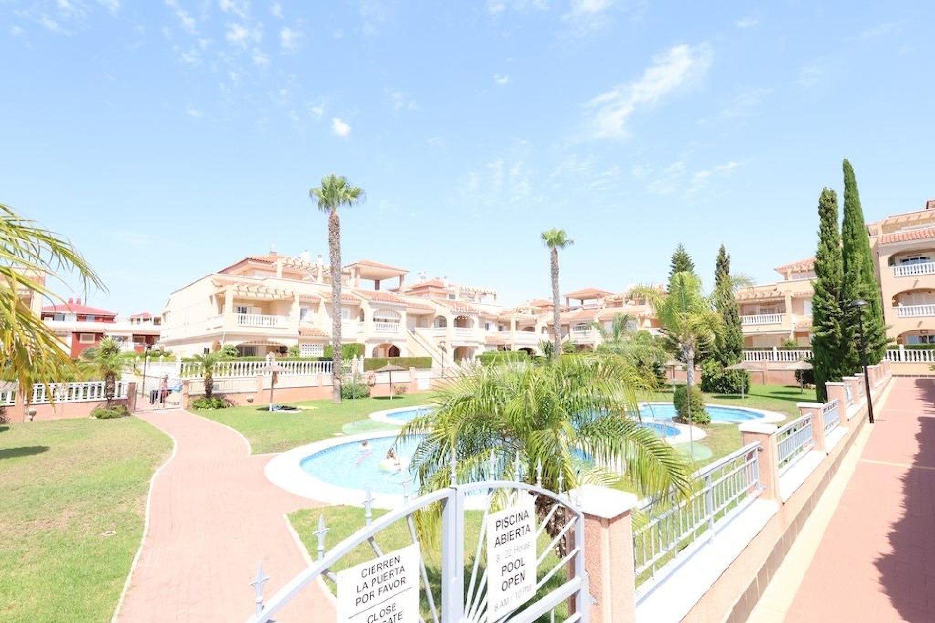 Wiederverkauf - WOHNUNG -
ORIHUELA COSTA - Costa Blanca