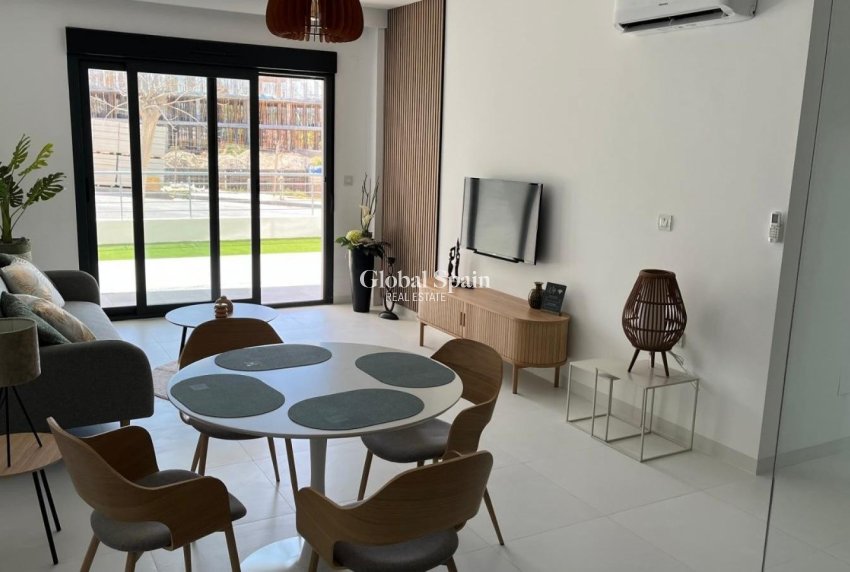 Wiederverkauf - WOHNUNG -
ORIHUELA COSTA - Costa Blanca