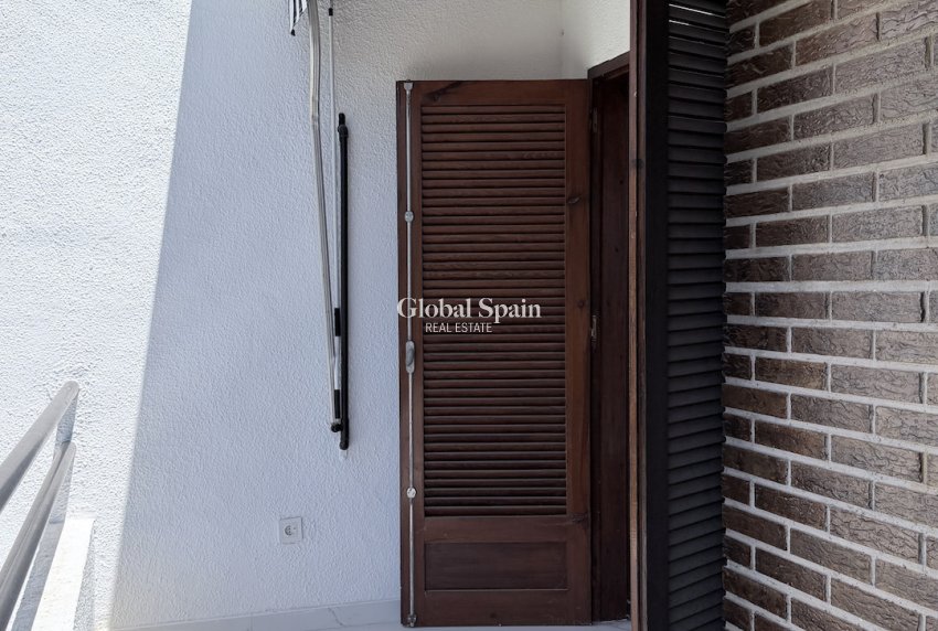 Wiederverkauf - WOHNUNG -
ORIHUELA COSTA - Costa Blanca