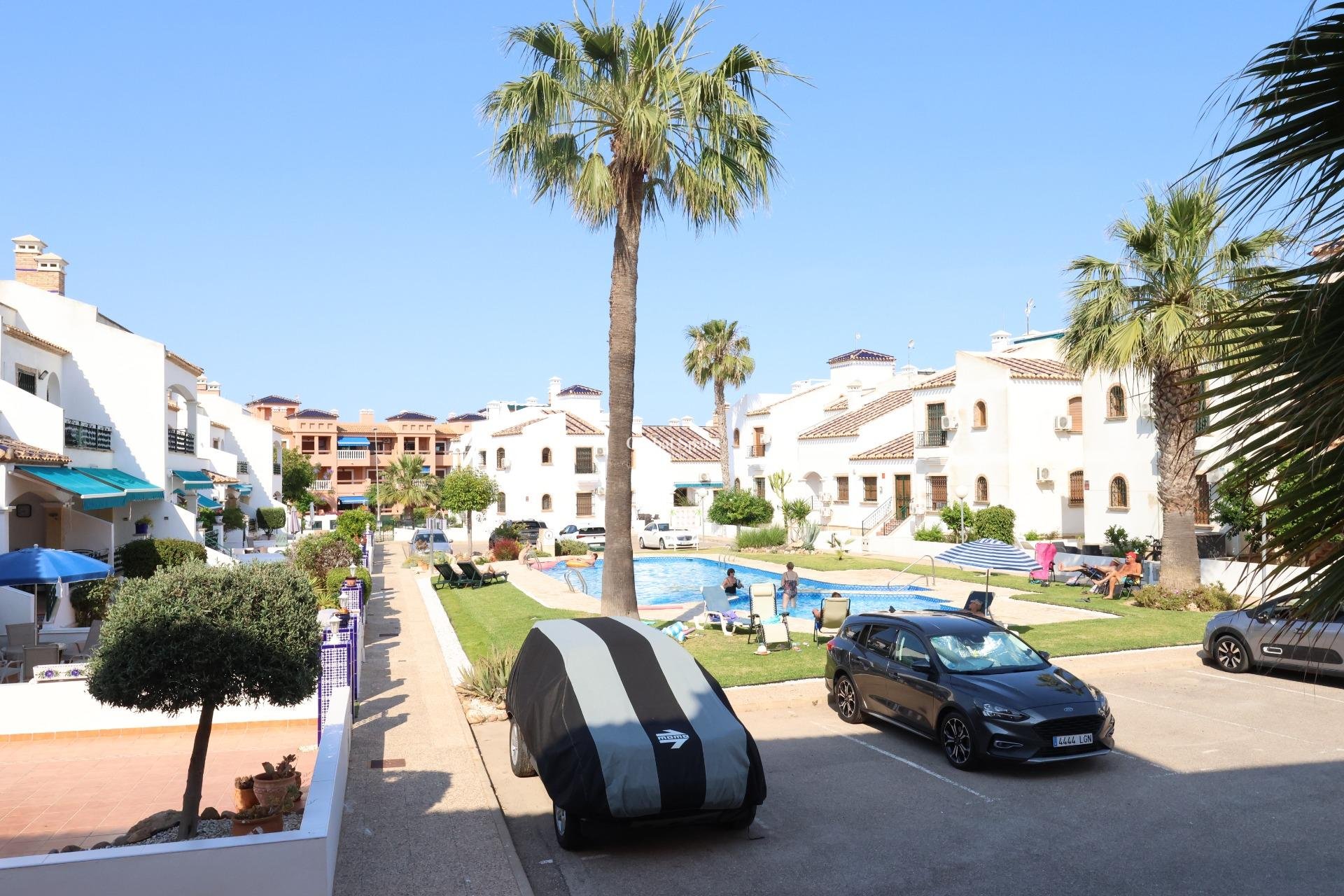 Wiederverkauf - WOHNUNG -
ORIHUELA COSTA - Costa Blanca