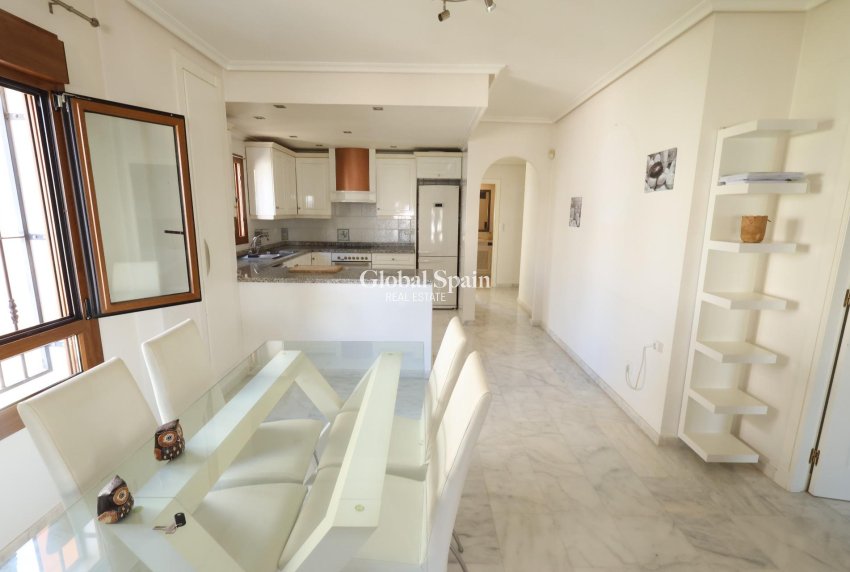 Wiederverkauf - WOHNUNG -
ORIHUELA COSTA - Costa Blanca
