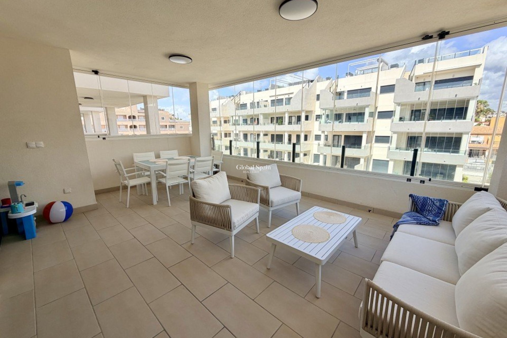 Wiederverkauf - WOHNUNG -
ORIHUELA COSTA - Costa Blanca
