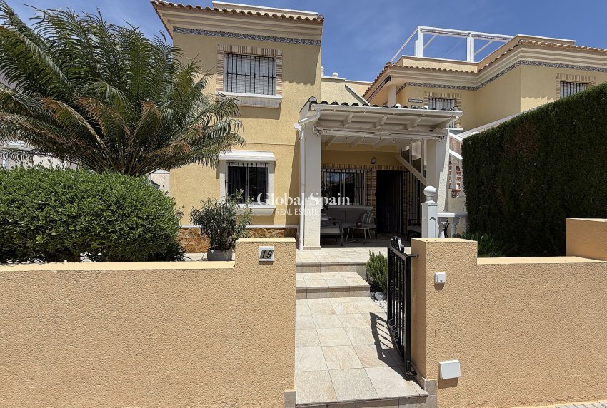Wiederverkauf - WOHNUNG -
ORIHUELA COSTA - Costa Blanca