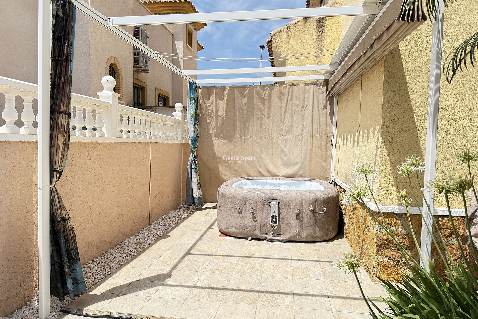Wiederverkauf - WOHNUNG -
ORIHUELA COSTA - Costa Blanca
