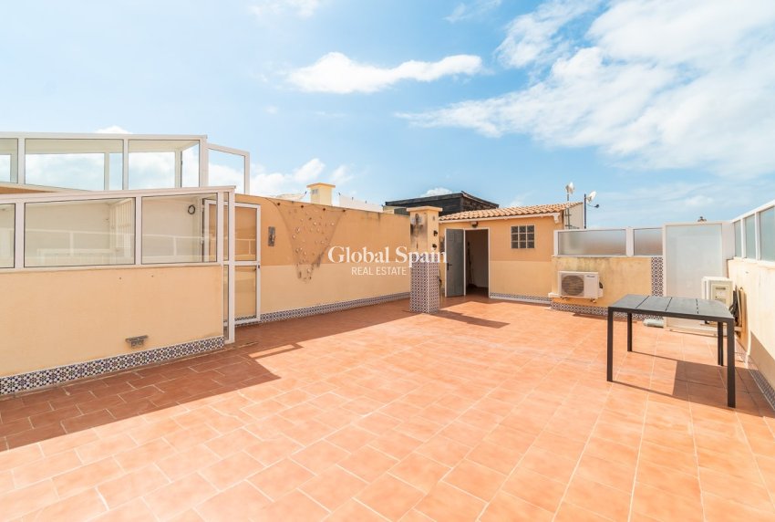Wiederverkauf - WOHNUNG -
ORIHUELA COSTA - Costa Blanca
