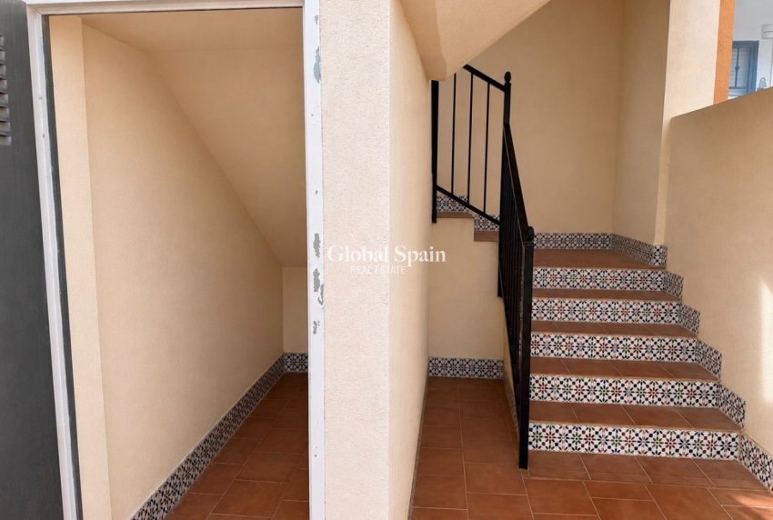 Wiederverkauf - WOHNUNG -
ORIHUELA COSTA - Costa Blanca