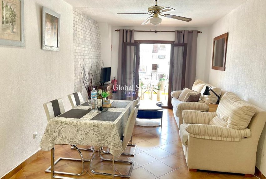 Wiederverkauf - WOHNUNG -
ORIHUELA COSTA - Costa Blanca