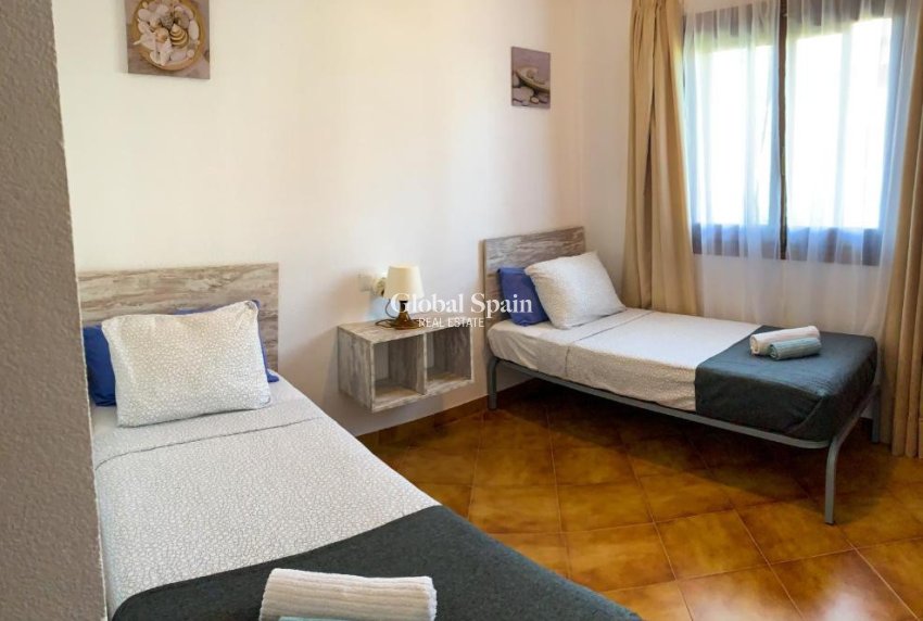 Wiederverkauf - WOHNUNG -
ORIHUELA COSTA - Costa Blanca