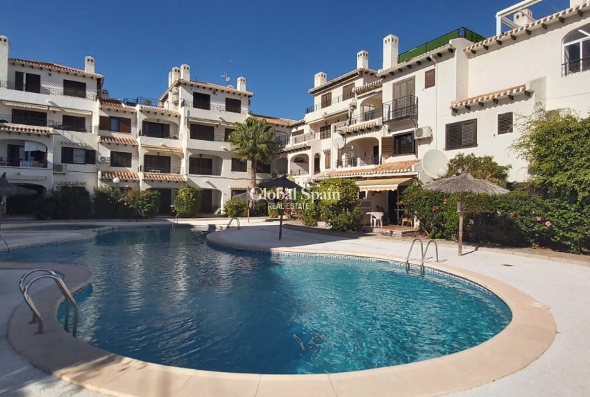 Wiederverkauf - WOHNUNG -
ORIHUELA COSTA - Costa Blanca