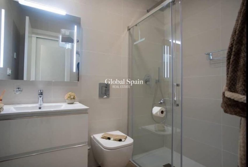 Wiederverkauf - WOHNUNG -
ORIHUELA COSTA - Costa Blanca