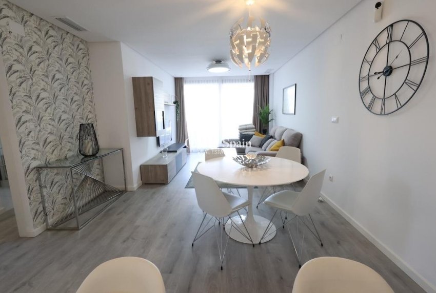 Wiederverkauf - WOHNUNG -
ORIHUELA COSTA - Costa Blanca