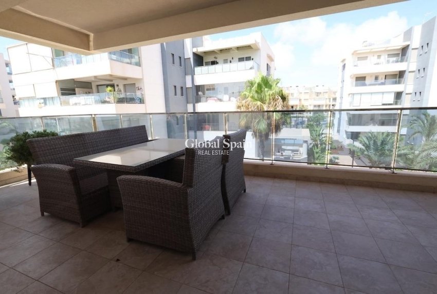 Wiederverkauf - WOHNUNG -
ORIHUELA COSTA - Costa Blanca