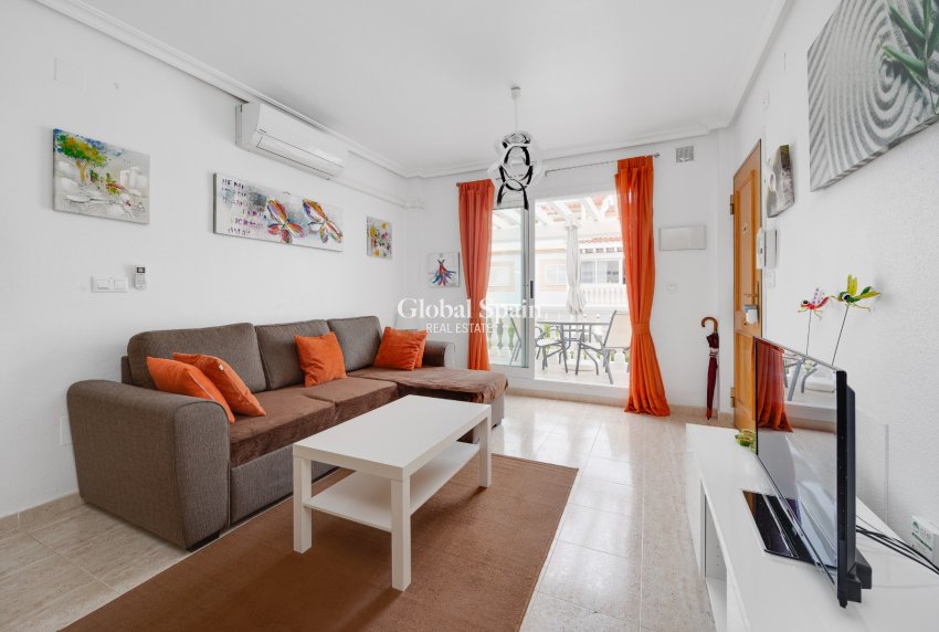 Wiederverkauf - WOHNUNG -
ORIHUELA COSTA - Costa Blanca