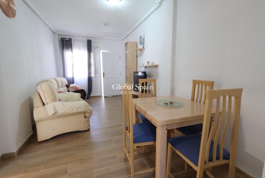 Wiederverkauf - WOHNUNG -
ORIHUELA COSTA - Costa Blanca