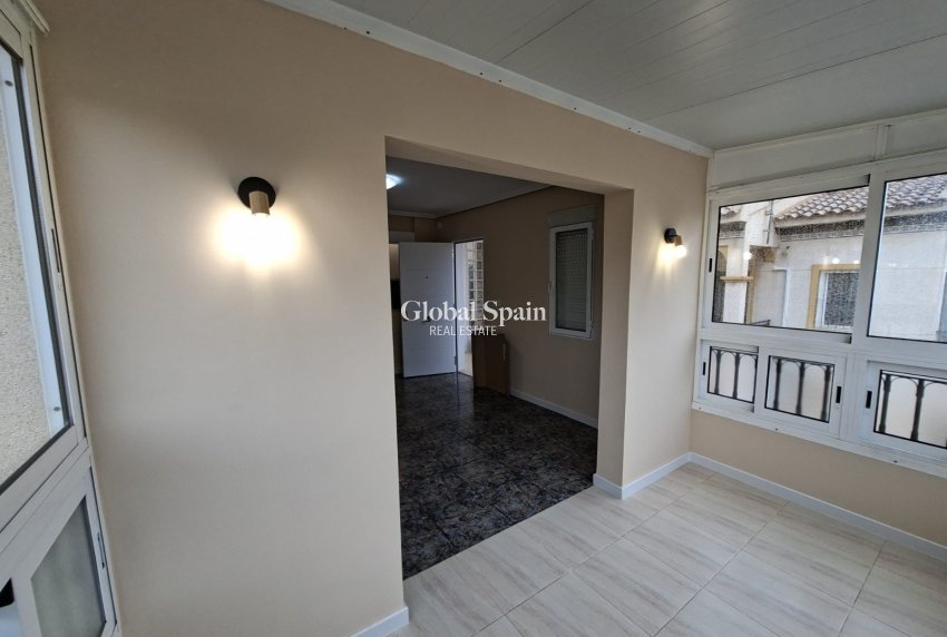 Wiederverkauf - WOHNUNG -
ORIHUELA COSTA - Costa Blanca