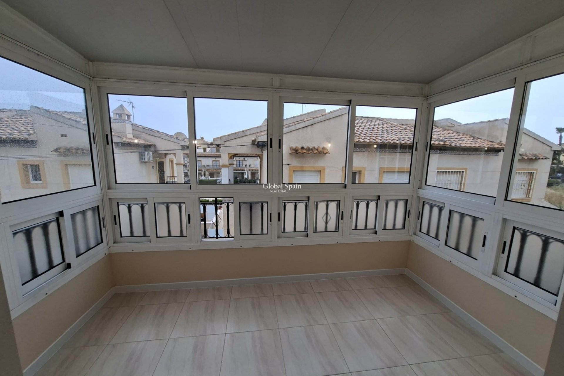 Wiederverkauf - WOHNUNG -
ORIHUELA COSTA - Costa Blanca