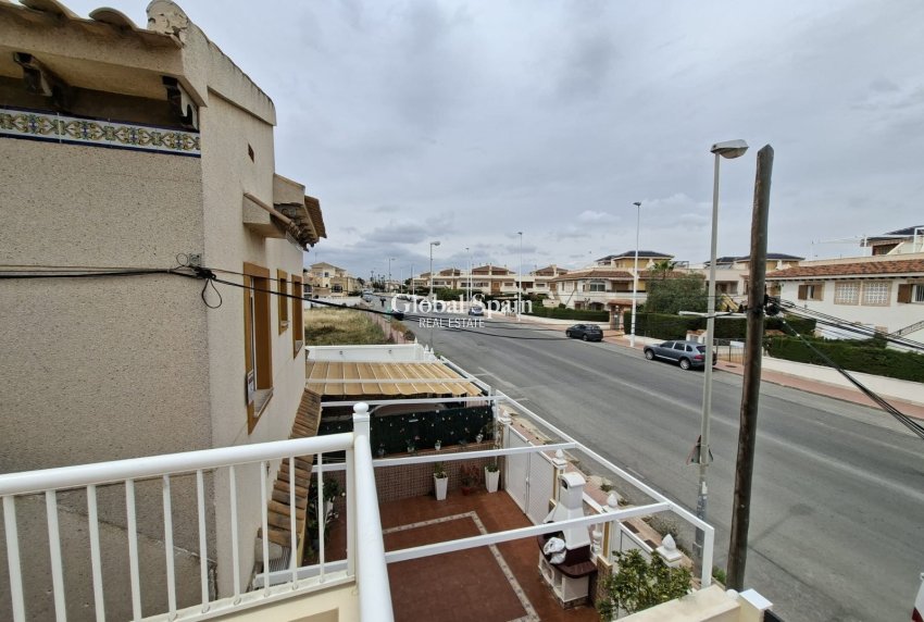 Wiederverkauf - WOHNUNG -
ORIHUELA COSTA - Costa Blanca