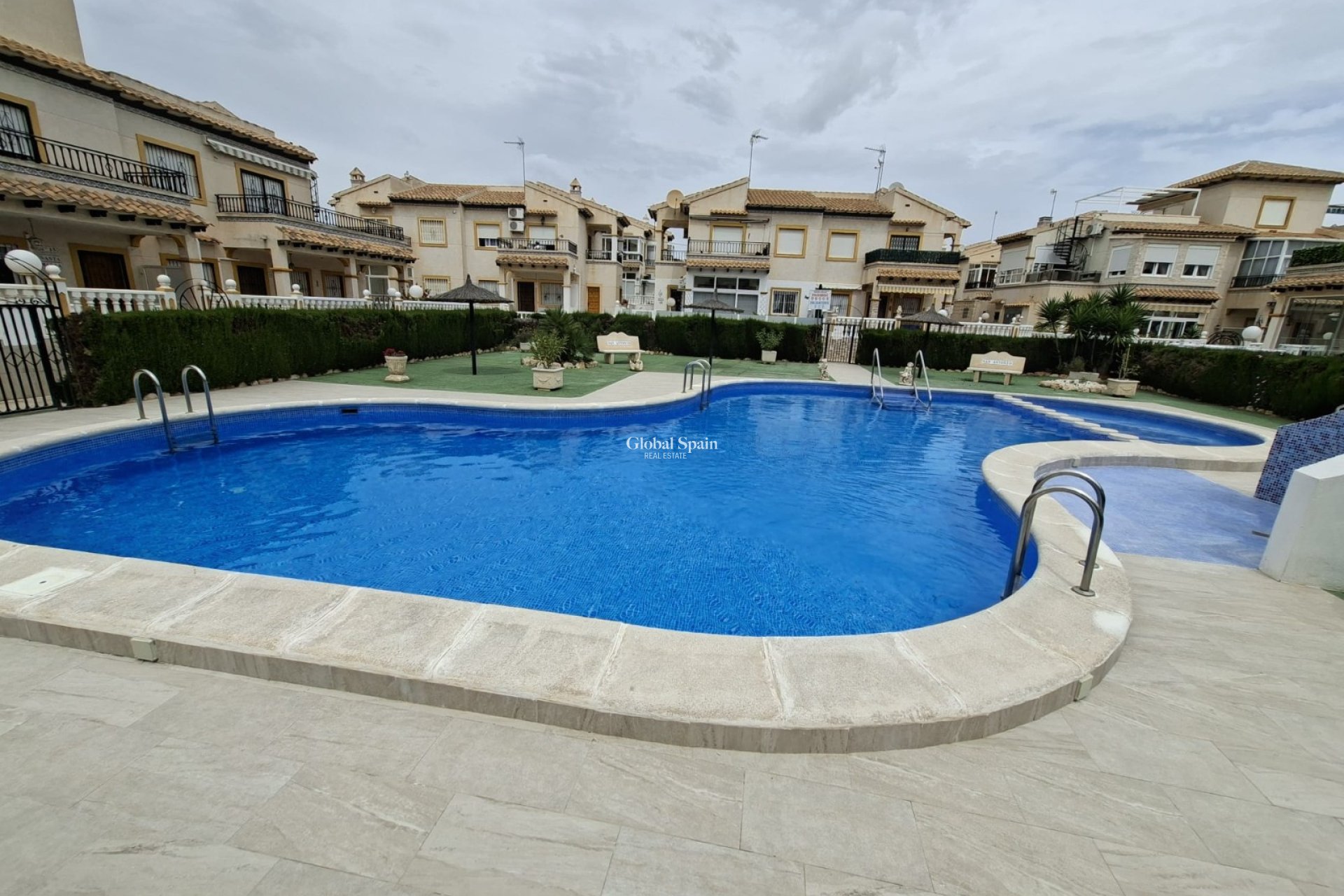 Wiederverkauf - WOHNUNG -
ORIHUELA COSTA - Costa Blanca