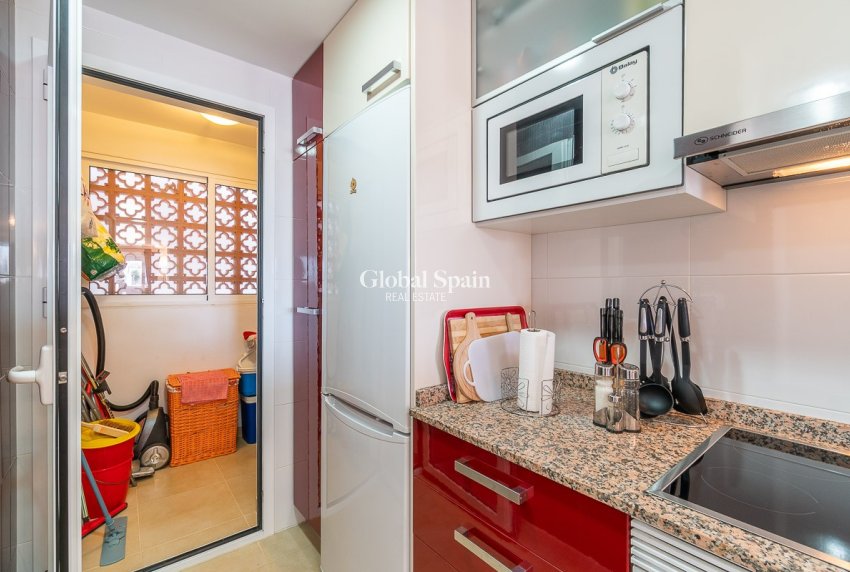 Wiederverkauf - WOHNUNG -
ORIHUELA COSTA - Costa Blanca