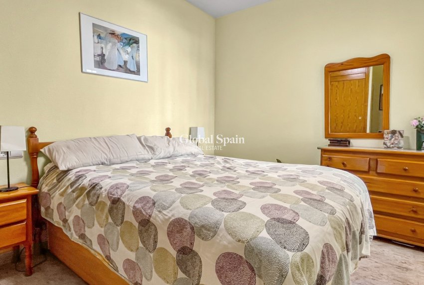 Wiederverkauf - WOHNUNG -
ORIHUELA COSTA - Costa Blanca