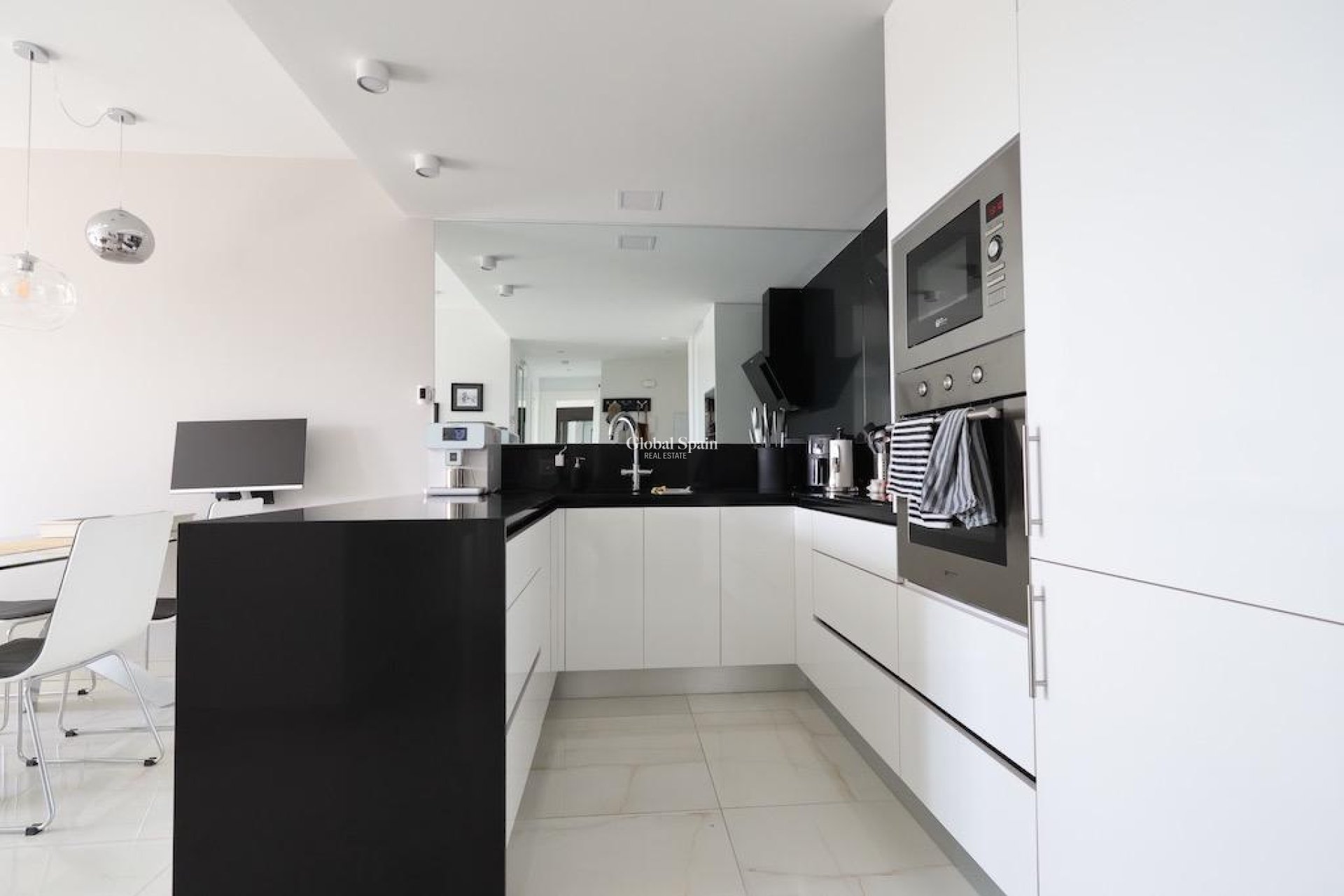 Wiederverkauf - WOHNUNG -
ORIHUELA COSTA - Costa Blanca