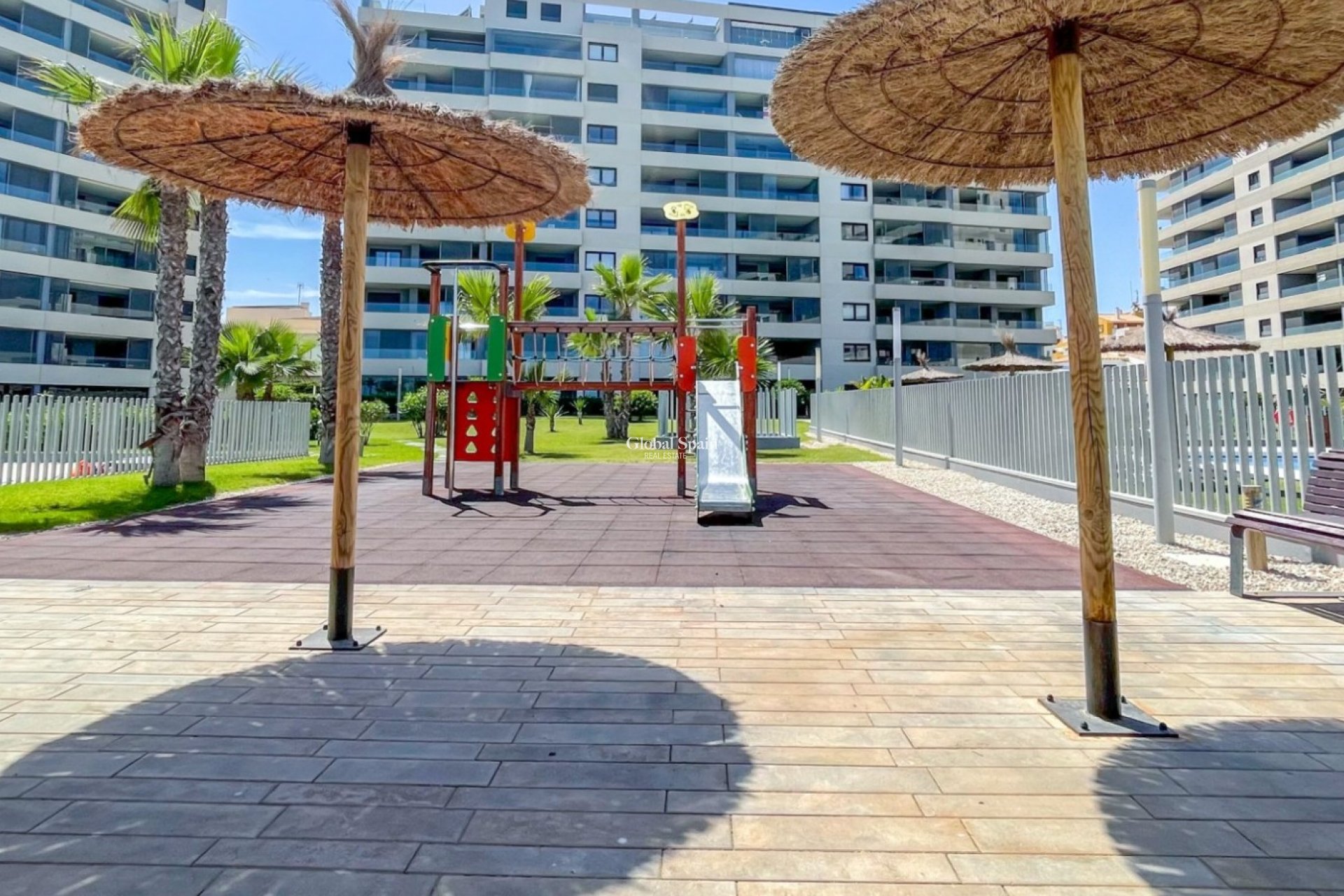 Wiederverkauf - WOHNUNG -
ORIHUELA COSTA - Costa Blanca