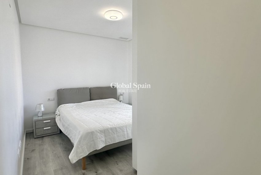 Wiederverkauf - WOHNUNG -
ORIHUELA COSTA - Costa Blanca