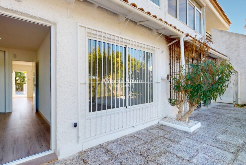 Wiederverkauf - WOHNUNG -
ORIHUELA COSTA - Costa Blanca