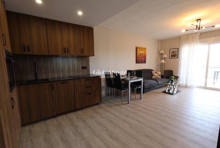 Wiederverkauf - WOHNUNG -
ORIHUELA COSTA - Costa Blanca