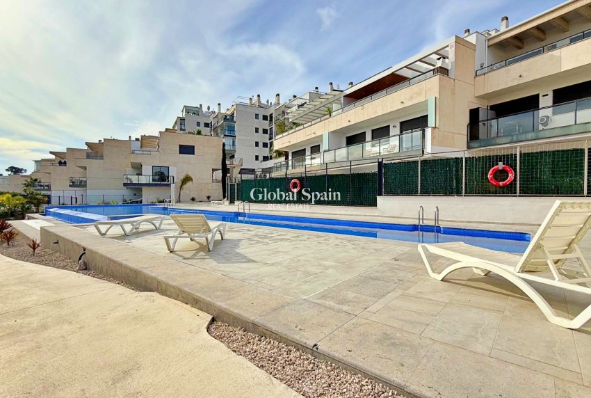 Wiederverkauf - WOHNUNG -
ORIHUELA COSTA - Costa Blanca