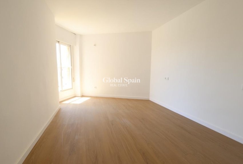 Wiederverkauf - WOHNUNG -
ORIHUELA COSTA - Costa Blanca