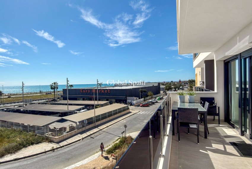 Wiederverkauf - WOHNUNG -
ORIHUELA COSTA - Costa Blanca