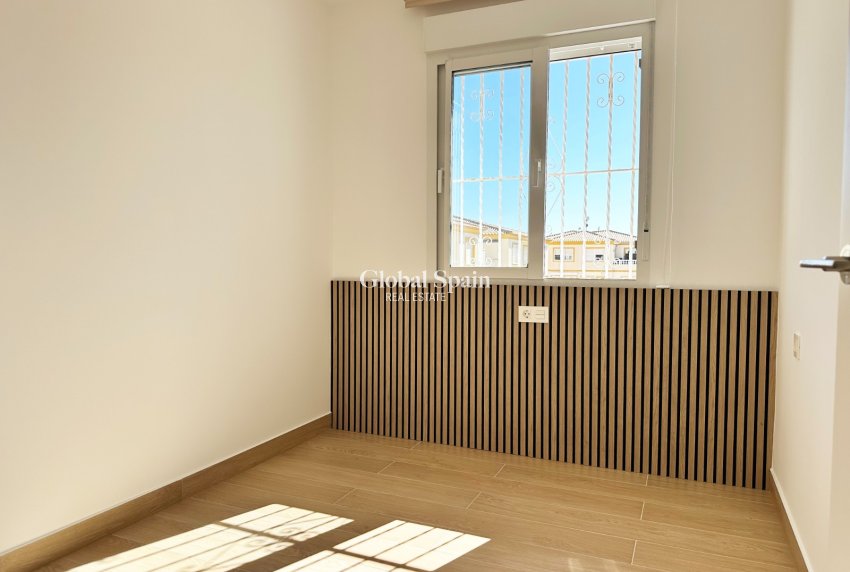 Wiederverkauf - WOHNUNG -
ORIHUELA COSTA - Costa Blanca