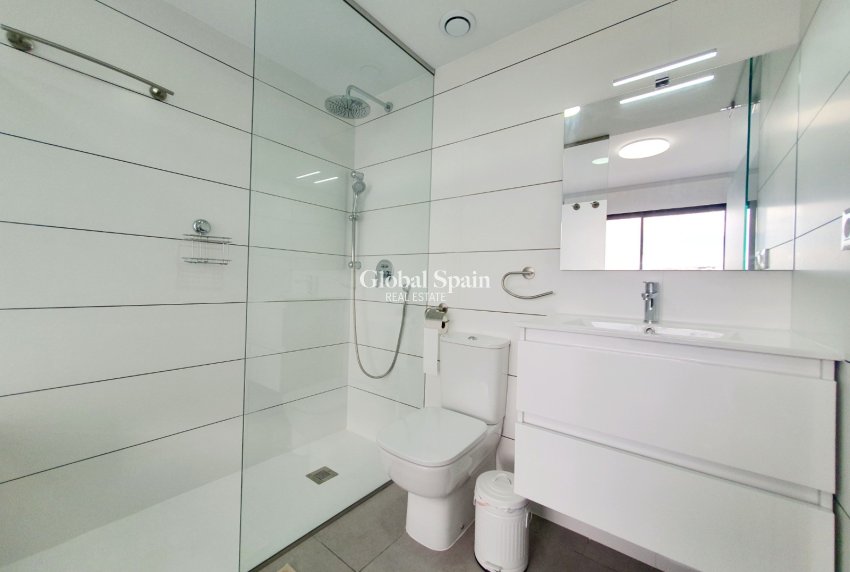 Wiederverkauf - WOHNUNG -
ORIHUELA COSTA - Costa Blanca