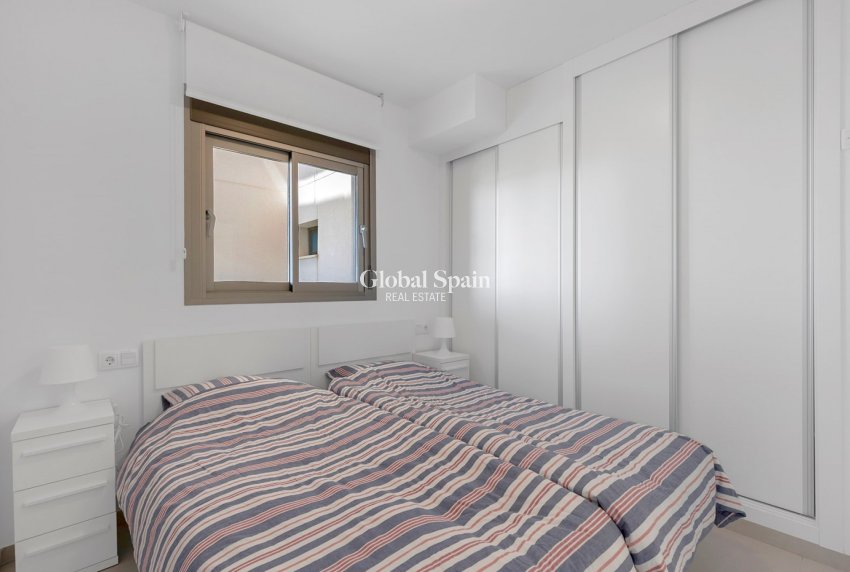 Wiederverkauf - WOHNUNG -
ORIHUELA COSTA - Costa Blanca