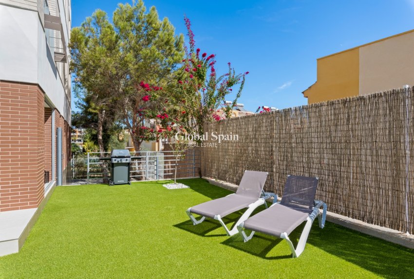 Wiederverkauf - WOHNUNG -
ORIHUELA COSTA - Costa Blanca