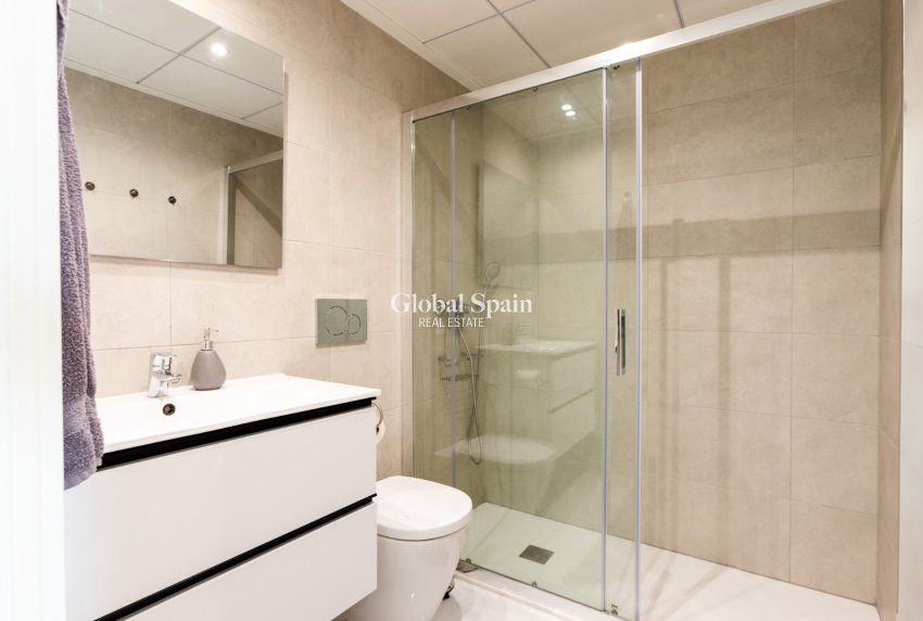 Wiederverkauf - WOHNUNG -
ORIHUELA COSTA - Costa Blanca