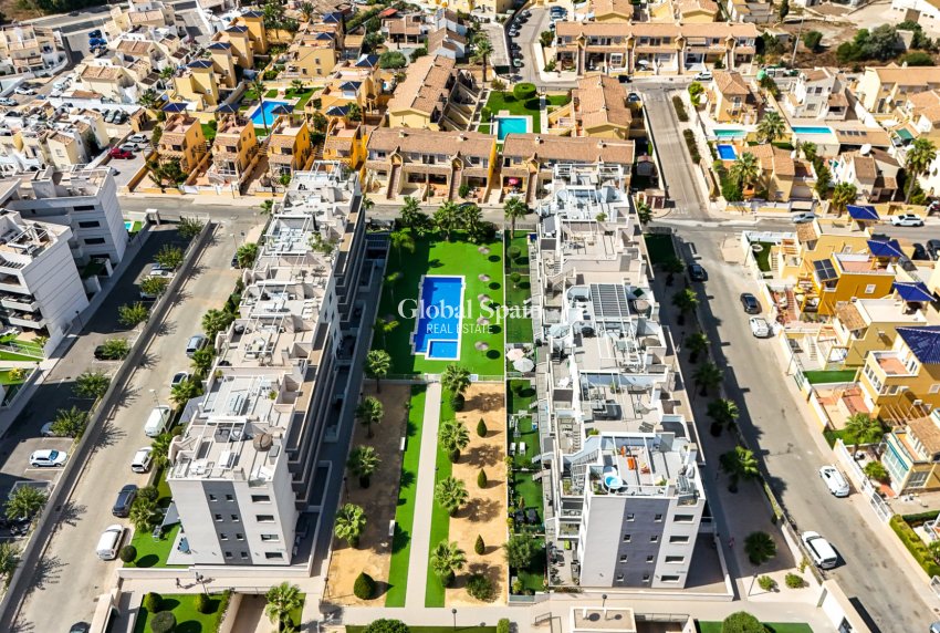 Wiederverkauf - WOHNUNG -
ORIHUELA COSTA - Costa Blanca