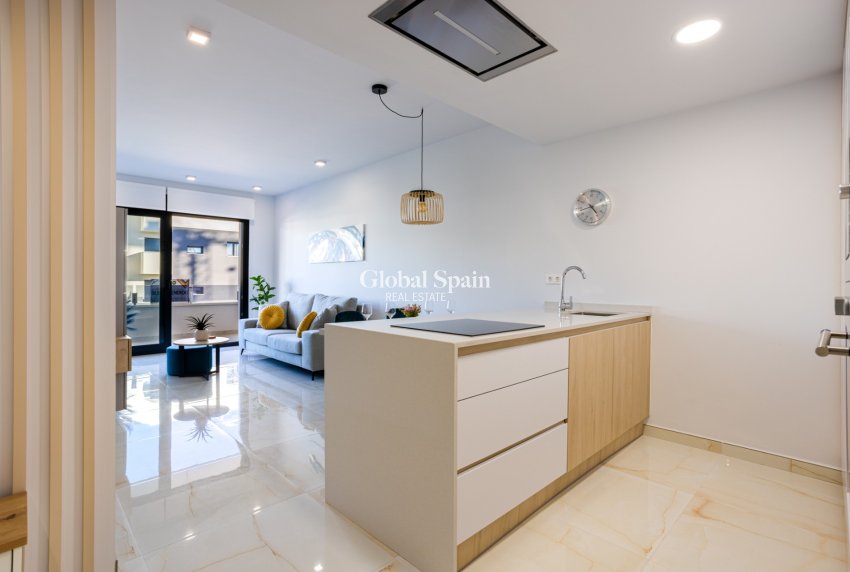 Wiederverkauf - WOHNUNG -
ORIHUELA COSTA - Costa Blanca