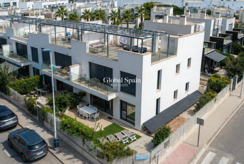 Wiederverkauf - WOHNUNG -
ORIHUELA COSTA - Costa Blanca