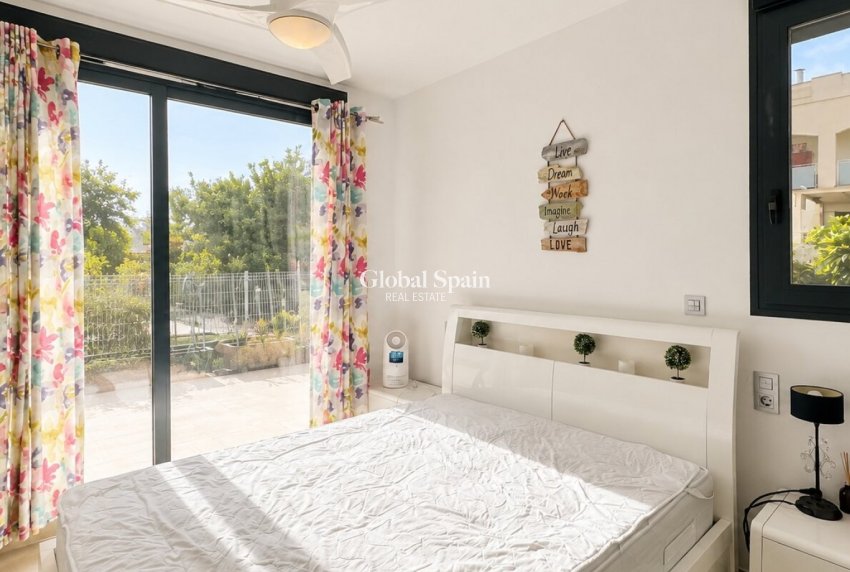 Wiederverkauf - WOHNUNG -
ORIHUELA COSTA - Costa Blanca