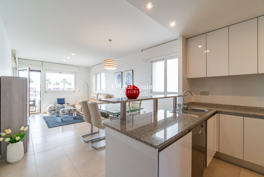 Wiederverkauf - WOHNUNG -
ORIHUELA COSTA - Costa Blanca