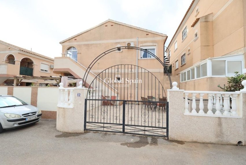Wiederverkauf - WOHNUNG -
ORIHUELA COSTA - Costa Blanca