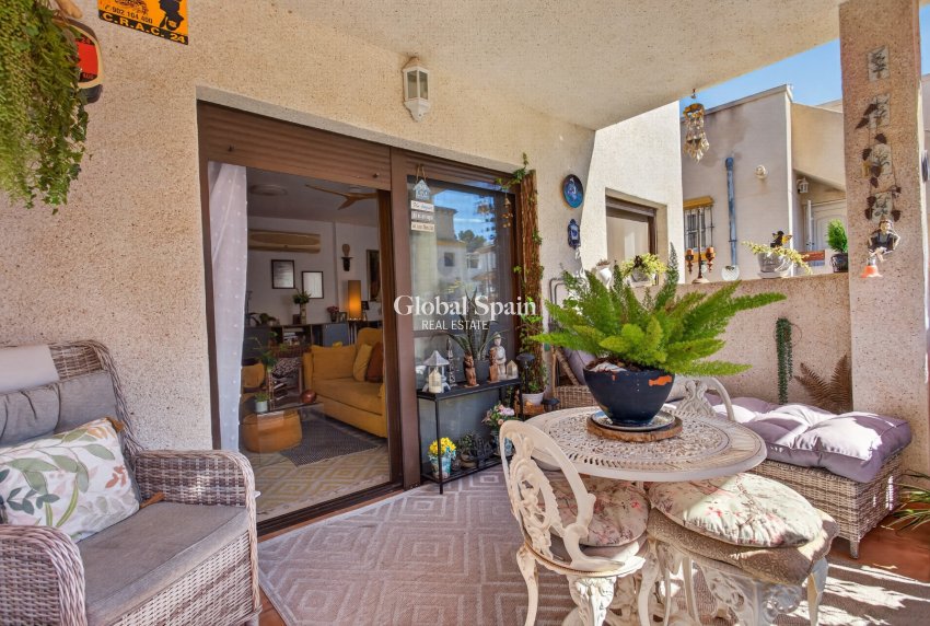 Wiederverkauf - WOHNUNG -
ORIHUELA COSTA - Costa Blanca