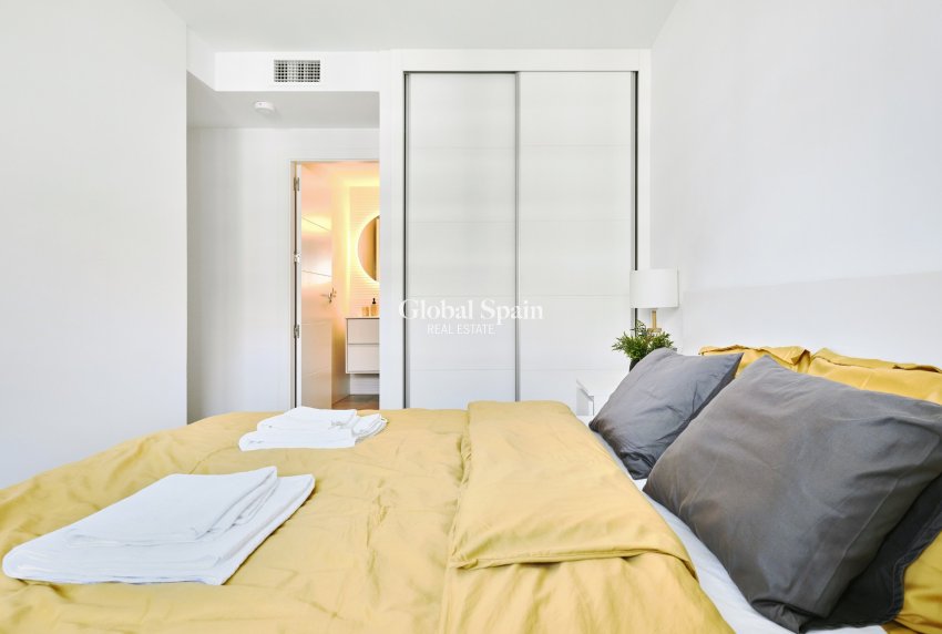 Wiederverkauf - WOHNUNG -
ORIHUELA COSTA - DEHESA DE CAMPOAMOR