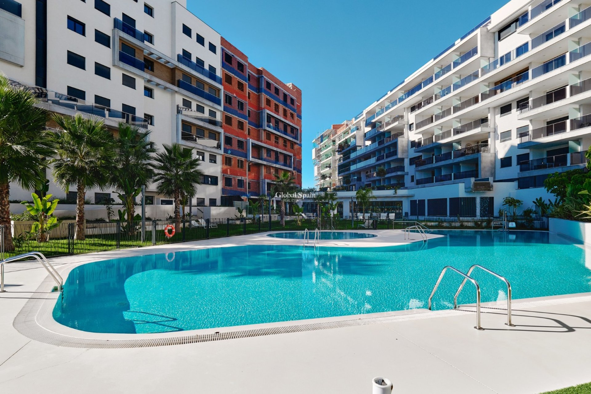 Wiederverkauf - WOHNUNG -
ORIHUELA COSTA - DEHESA DE CAMPOAMOR